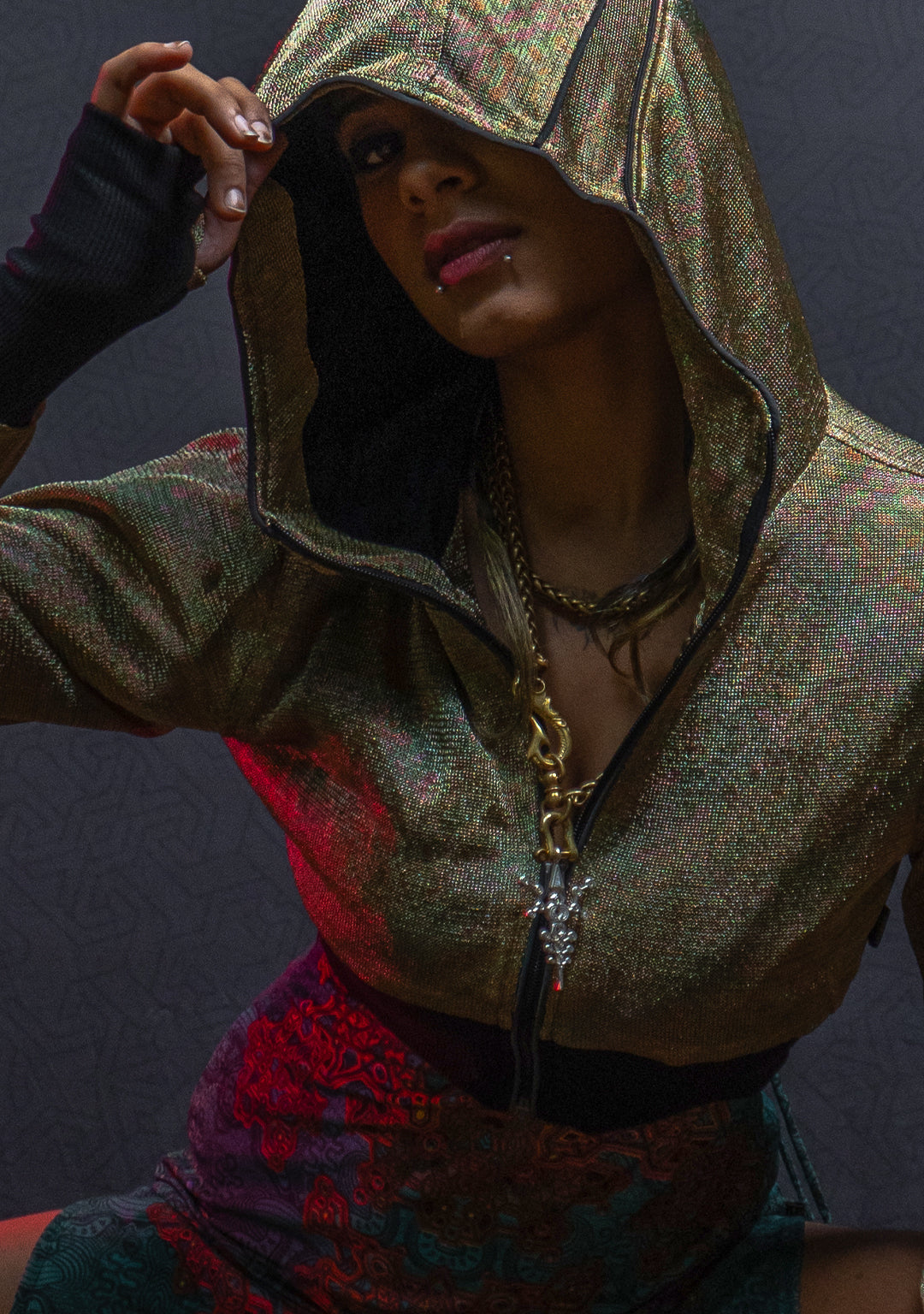 Crop Hoodie Woman / Metalic Knit - GOLD DELIKSATEZEN