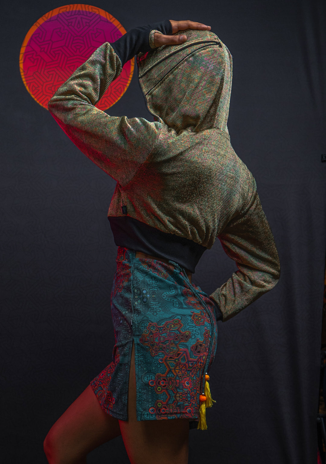 Crop Hoodie Woman / Metalic Knit - GOLD DELIKSATEZEN