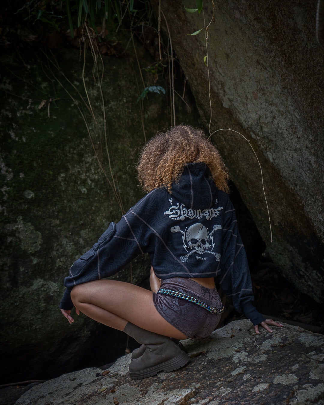 Crop Hoodie Woman / Cotton Fleece - WIERD NOISES Shamans
