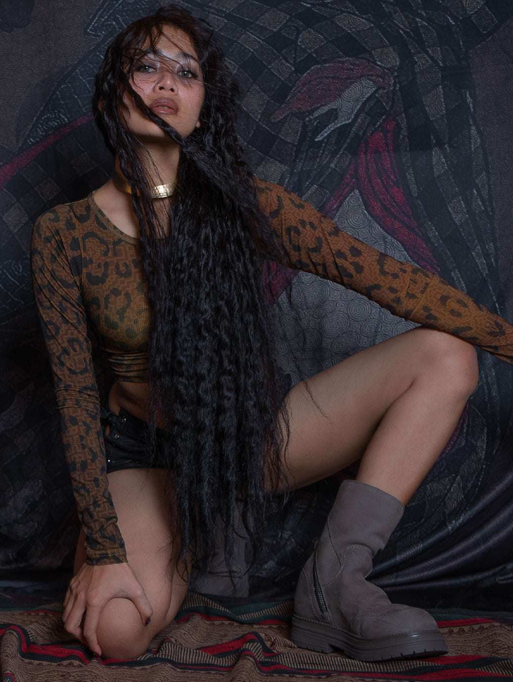 Crop-Top Longsleeve / Flatrib - LEOPARDUS