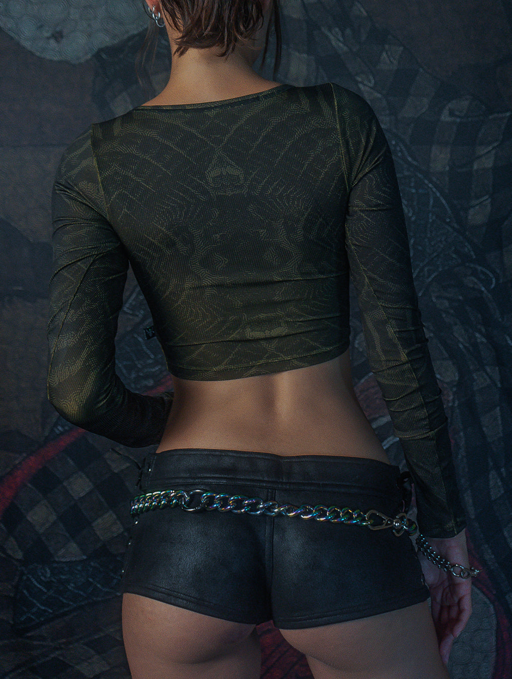 Crop-Top Longsleeve / Flatrib - SANDOKAN LAVA