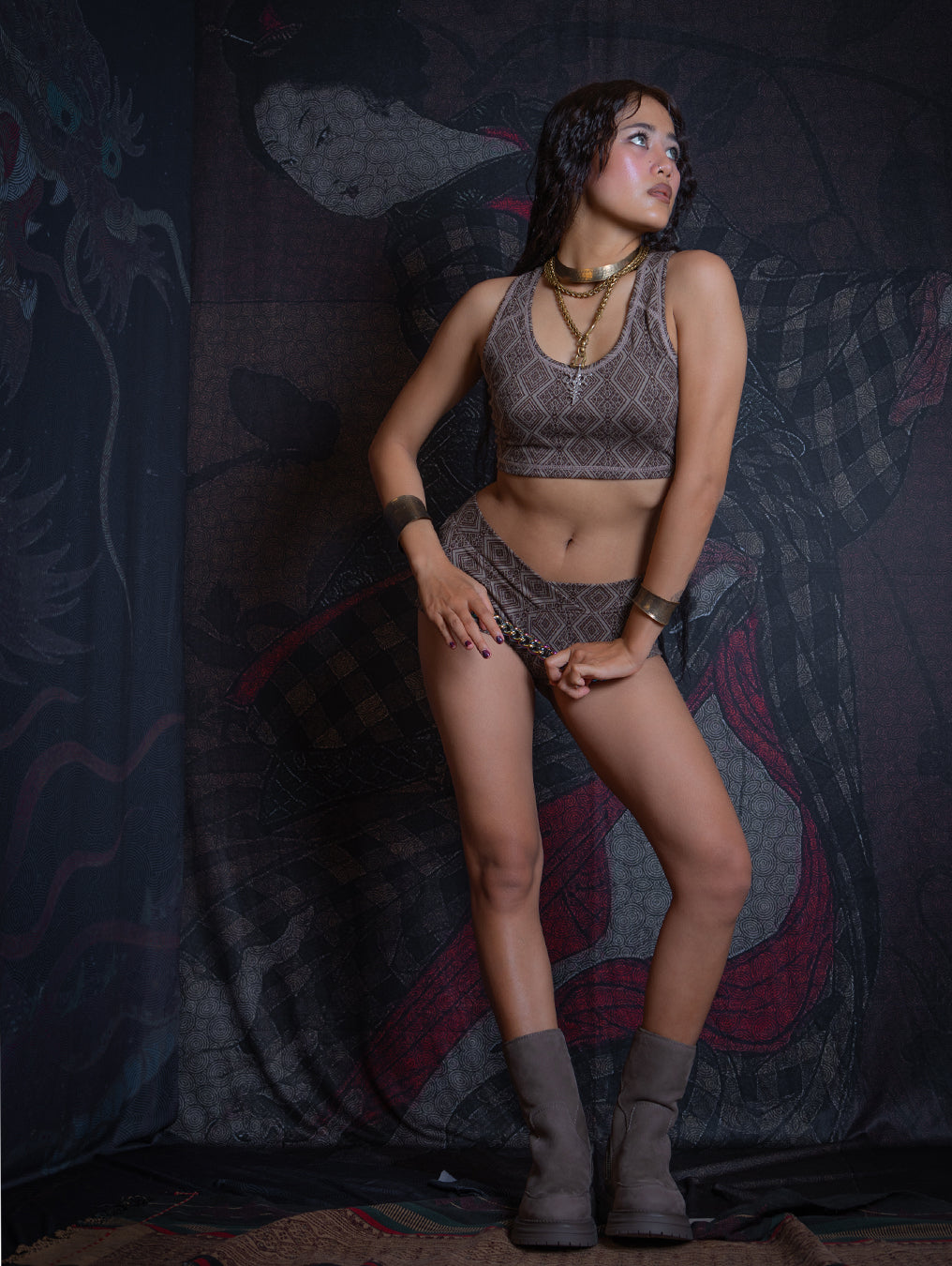 Crop-Top Back Free / Woven Knits - TRIBAL WALNUT