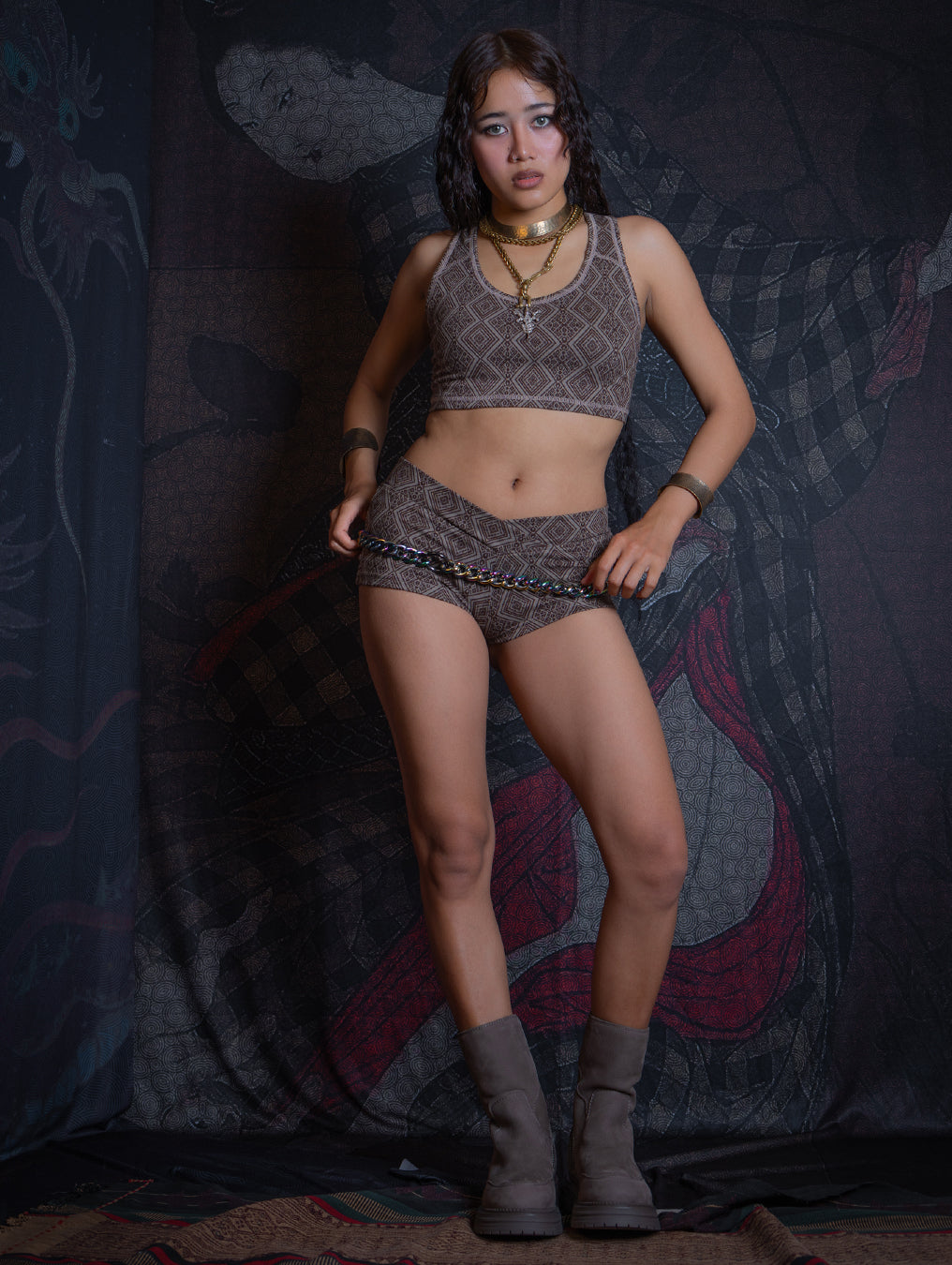 Shorties Fitted / Woven Knits - TRIBAL WALNUT