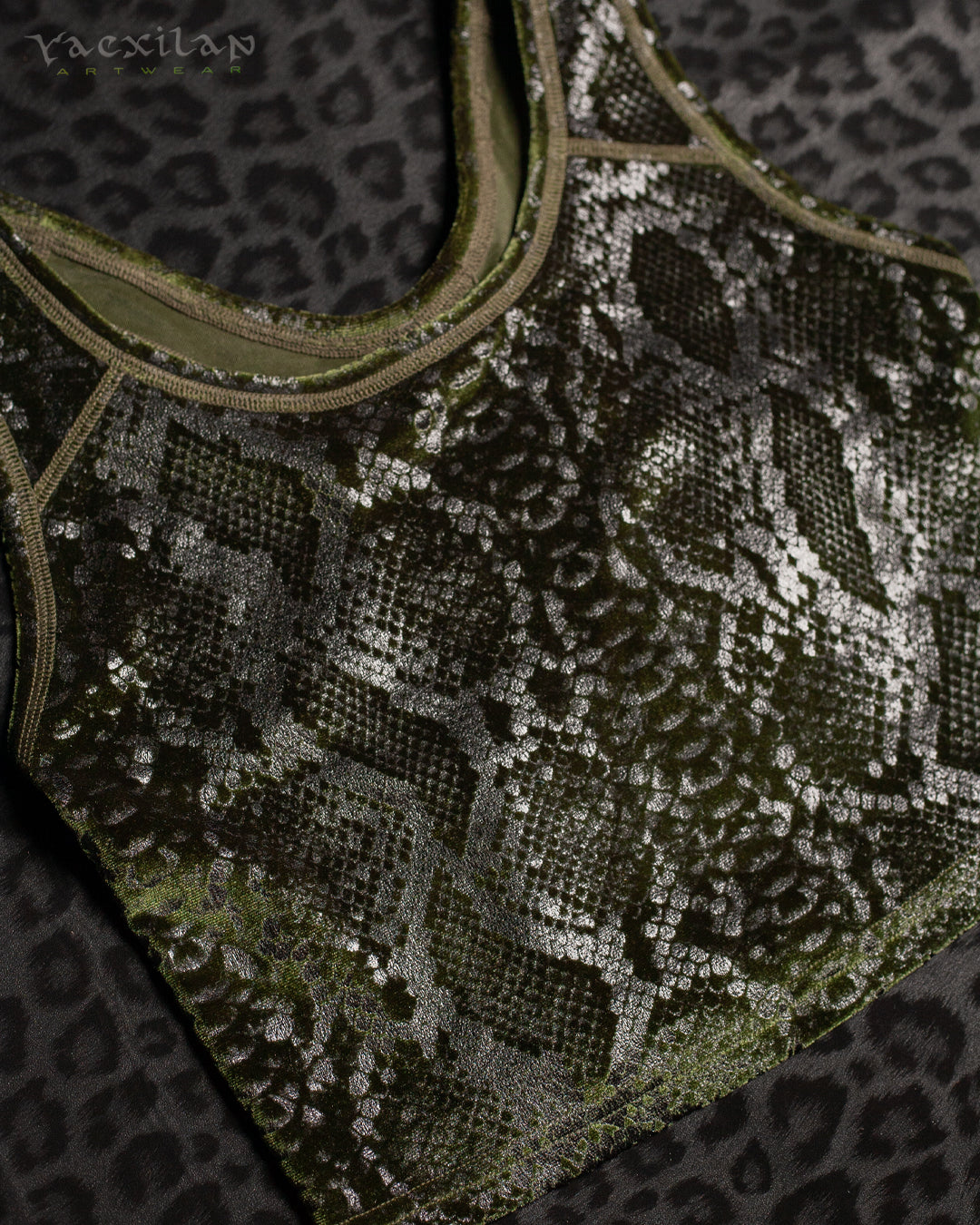 Crop-Top Simple / Velvet Kobra - MOSS