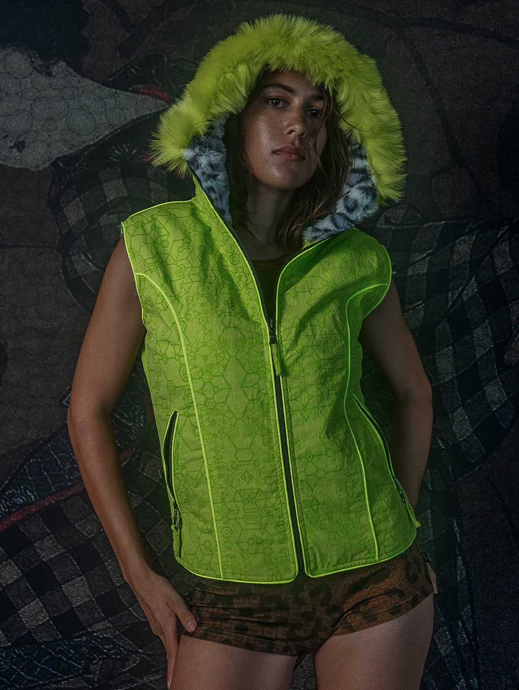 Hooded Sleeveless Jacket / Nylon Printed - Flouro SHAMANKA White