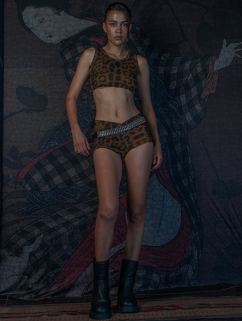 Crop-Top Back Free / Flatrib - LEOPARDUS