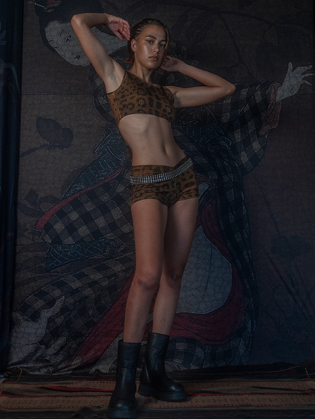 Crop-Top Back Free / Flatrib - LEOPARDUS