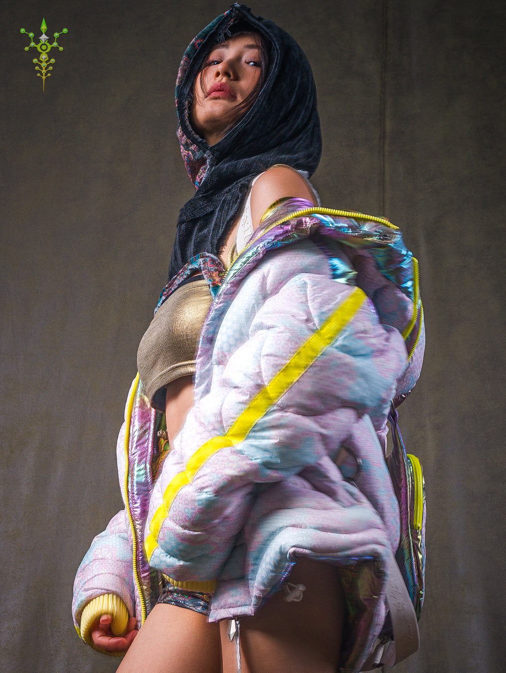 Down Jacket Woman & Pakpak / Nylon (Glow in the Dark) - GALACTIK NIRVANA