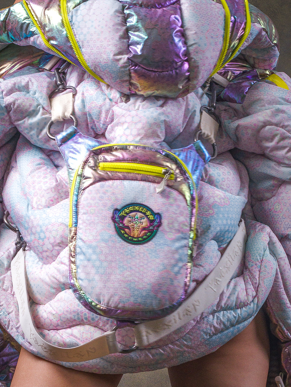 Down Jacket Woman & Pakpak / Nylon (Glow in the Dark) - GALACTIK NIRVANA