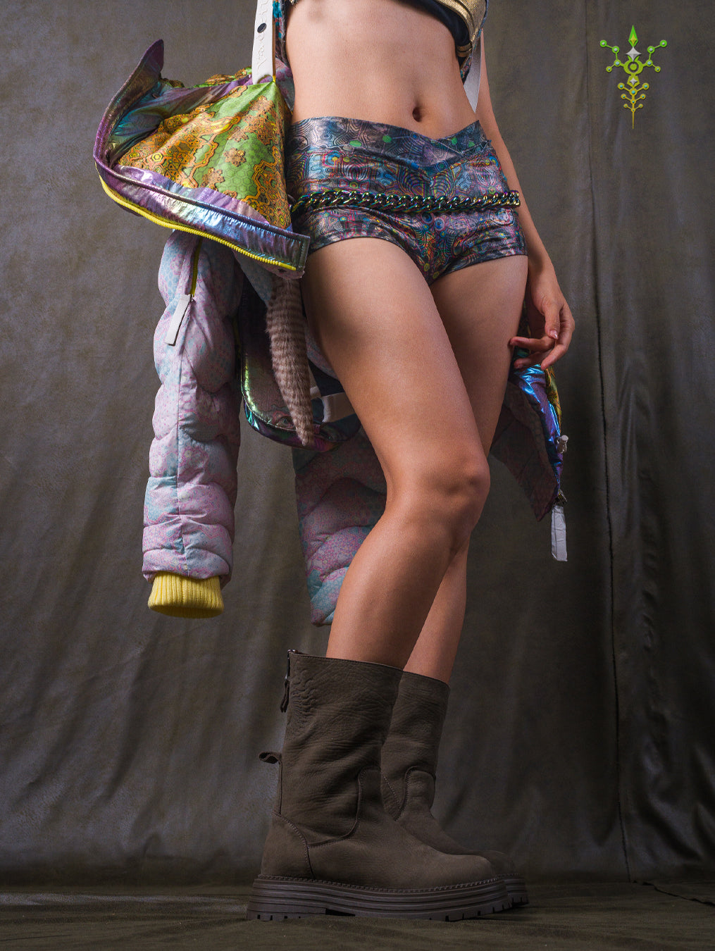 Down Jacket Woman & Pakpak / Nylon (Glow in the Dark) - GALACTIK NIRVANA