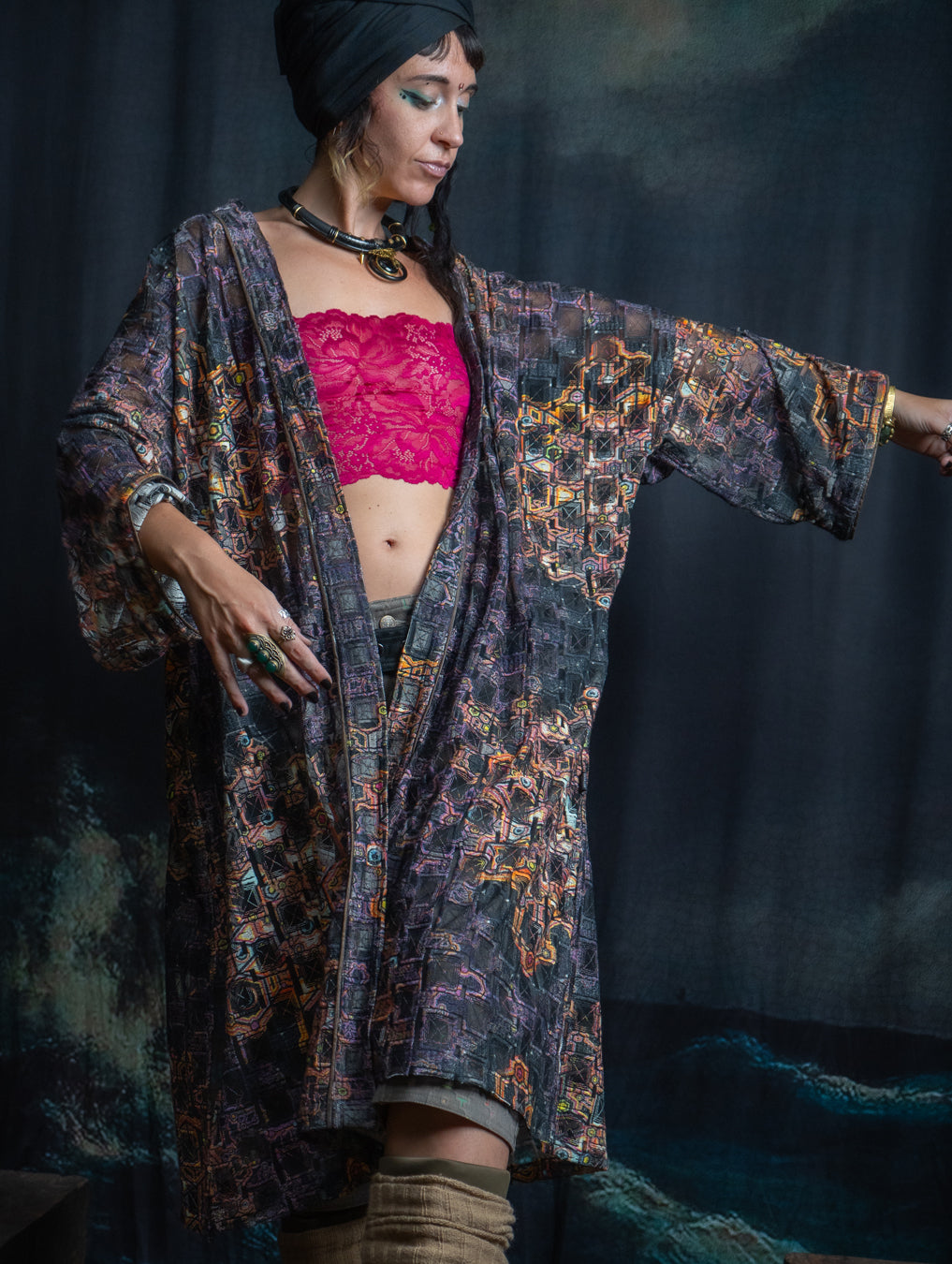 Classic Kimono / Embroidered Korean Cotton - CORALBLAST
