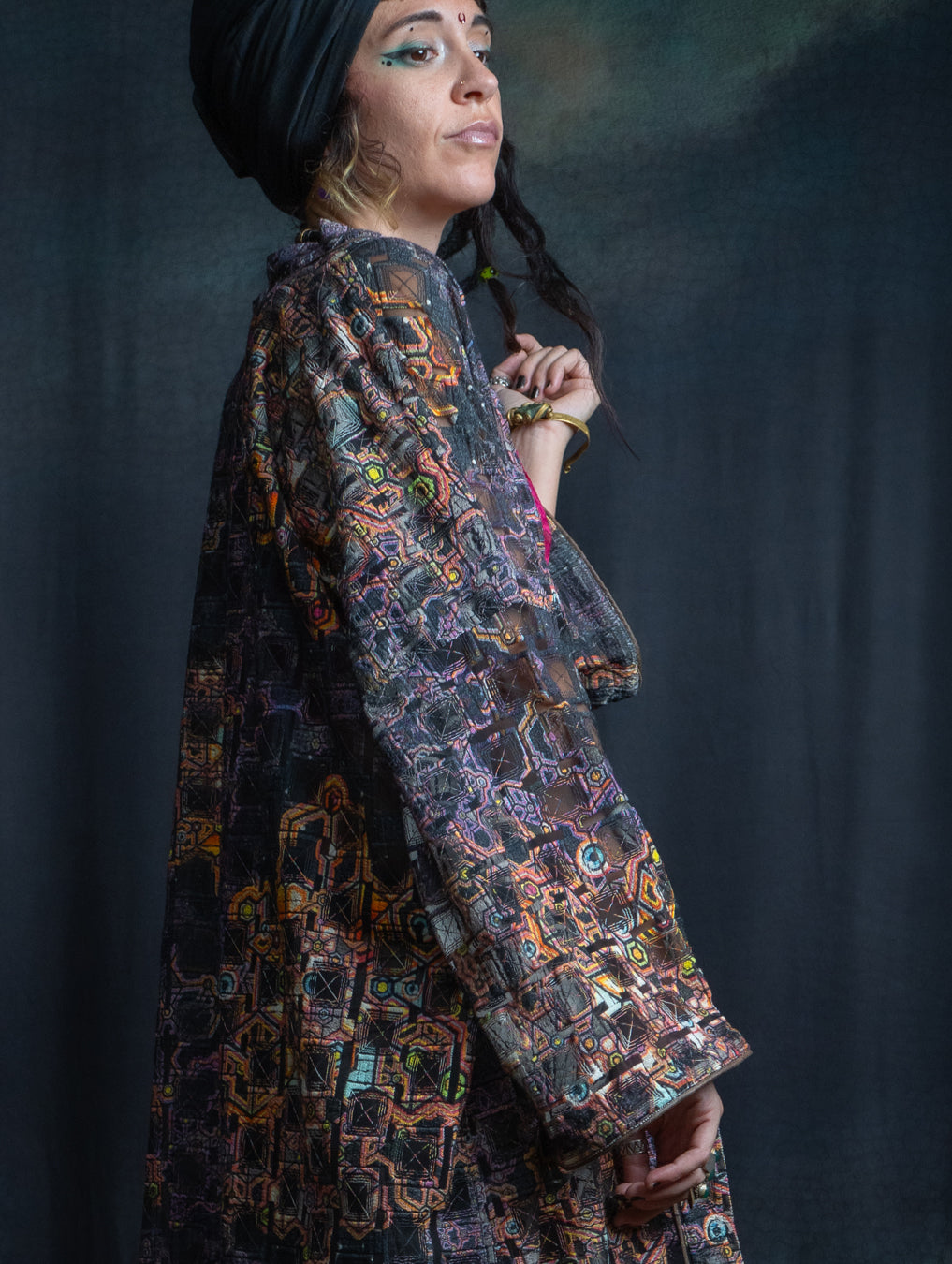 Classic Kimono / Embroidered Korean Cotton - CORALBLAST