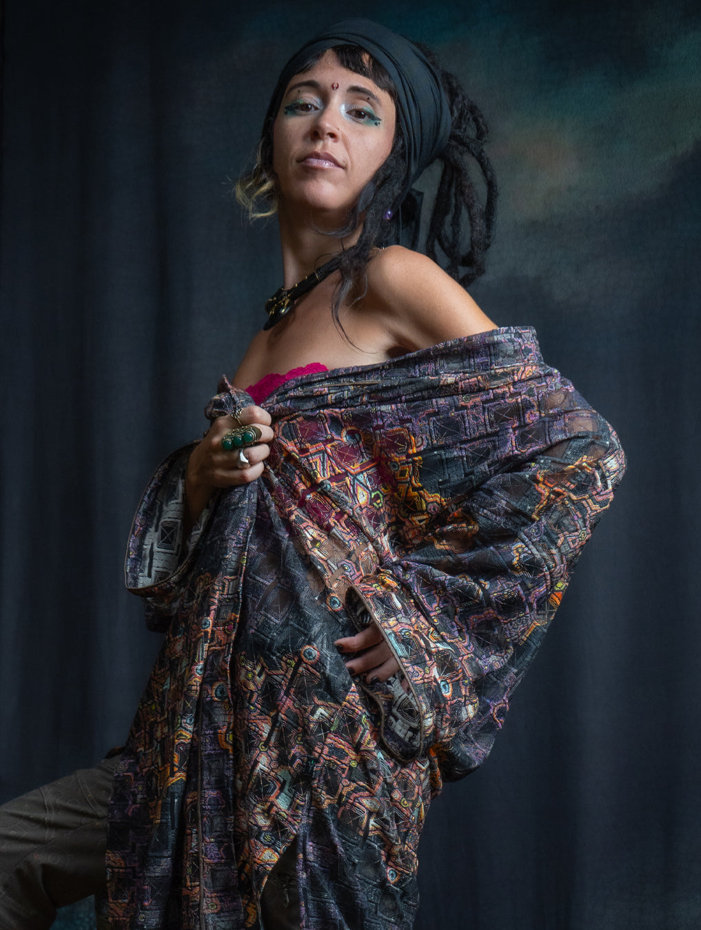 Classic Kimono / Embroidered Korean Cotton - CORALBLAST