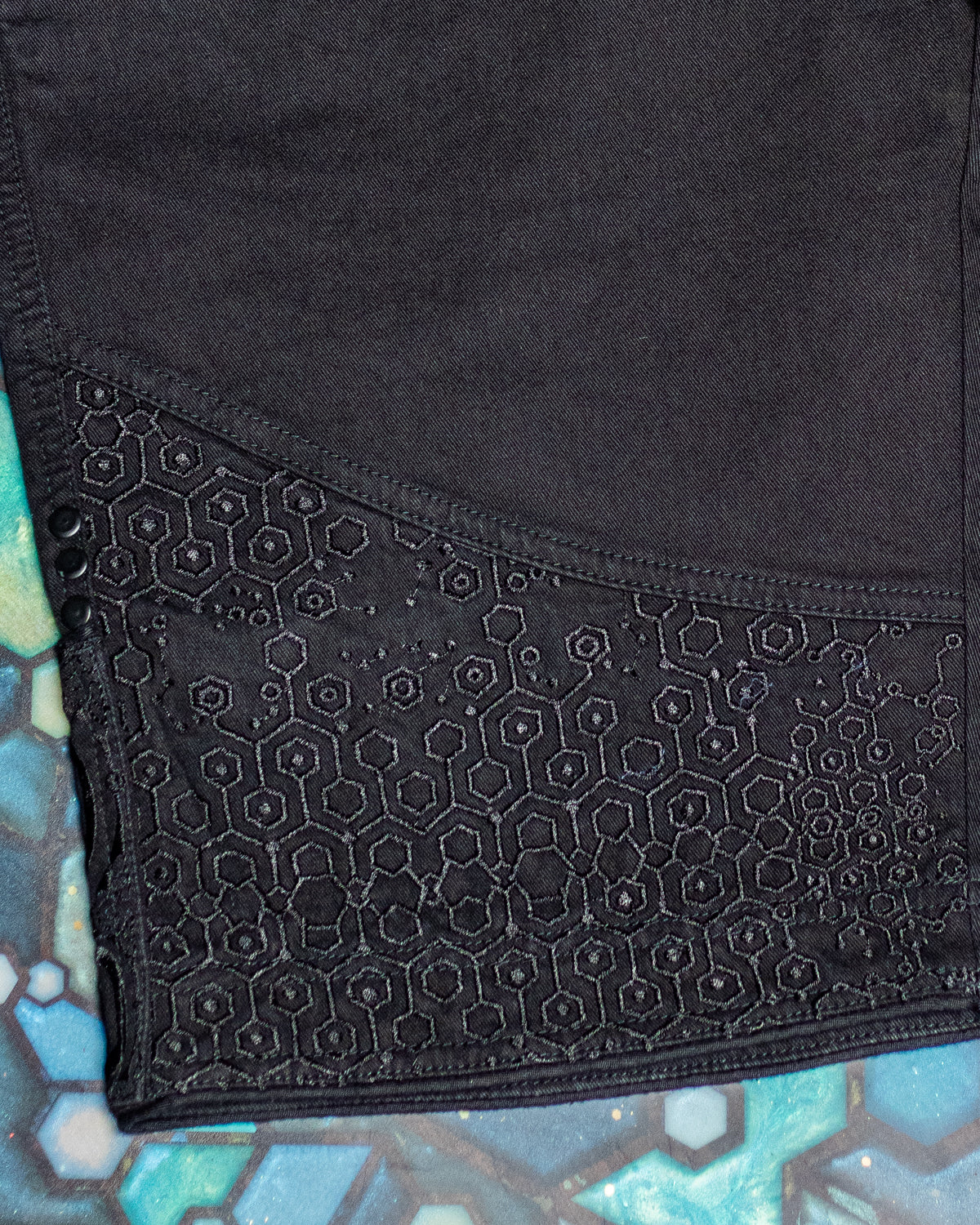 Flying Short Men / Digital Embroidery Stonewashed - Black KAMBOZII