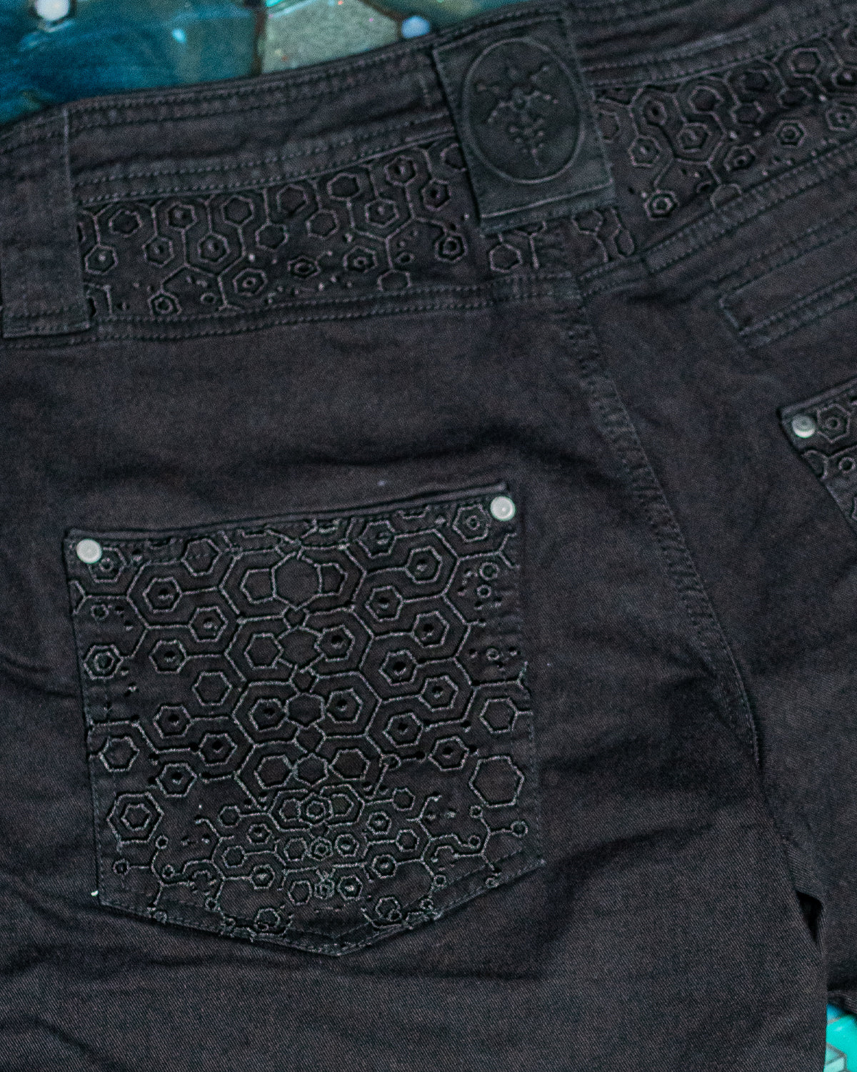 Flying Short Men / Digital Embroidery Stonewashed - Black KAMBOZII