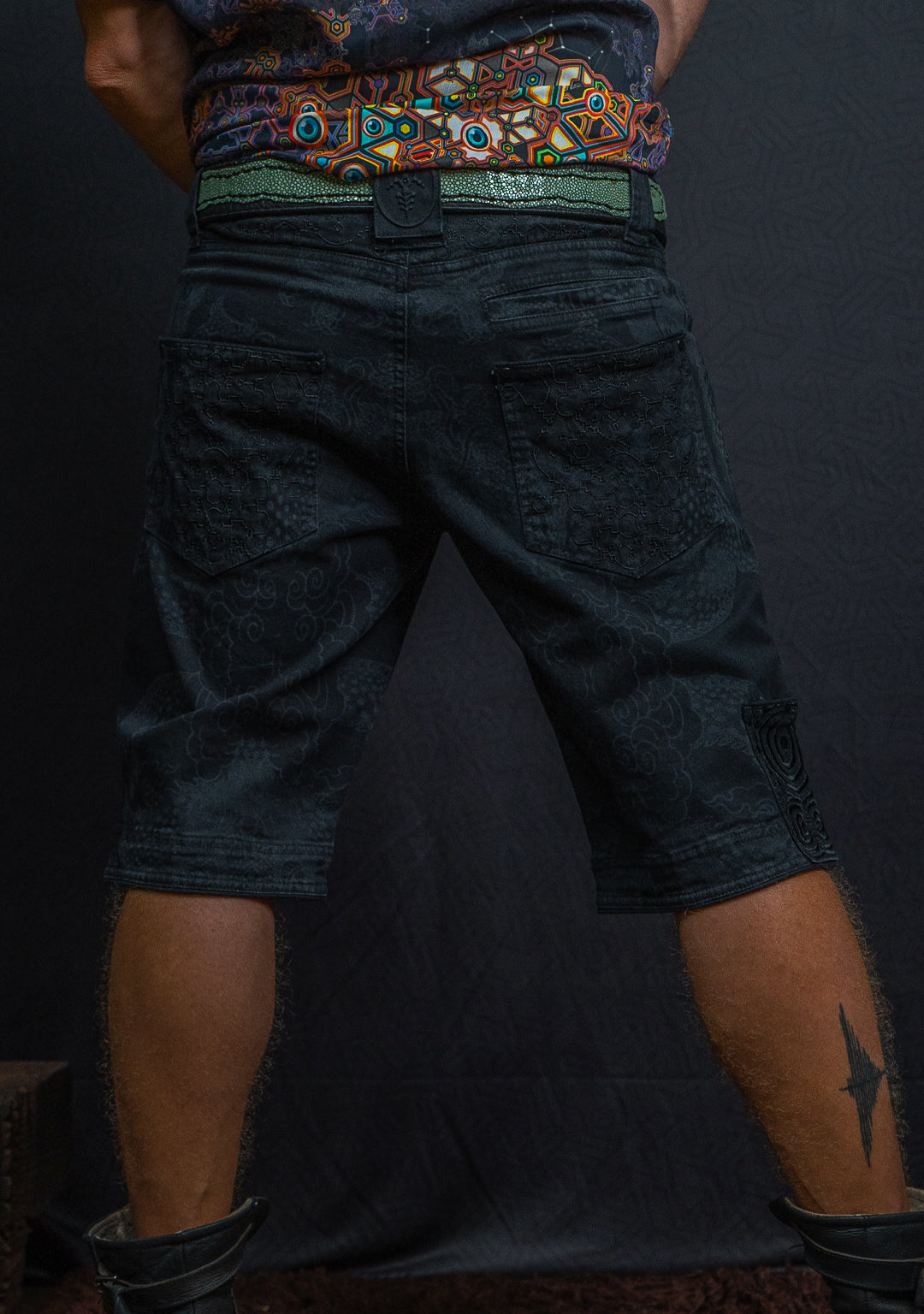 Flying Short Men / Laser Print Digital Embroidery Stonewashed - Black IKARO DRAGONS