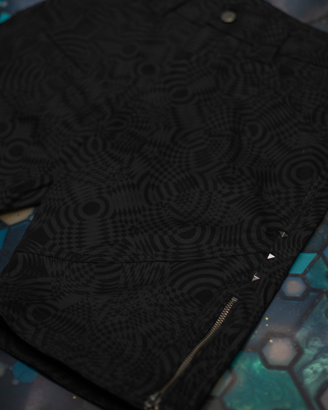 Flying Short Men / Cotton Stretchy - WIERD NOISES Black