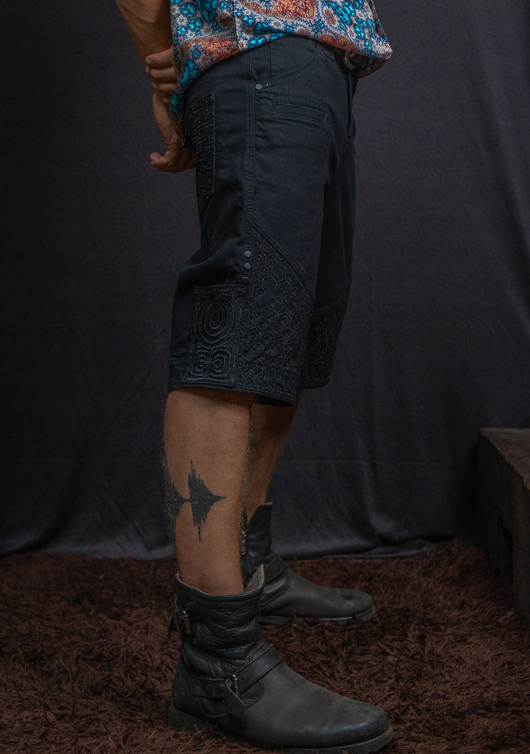 Flying Short Men / Digital Embroidery Stonewashed - Black KAMBOZII