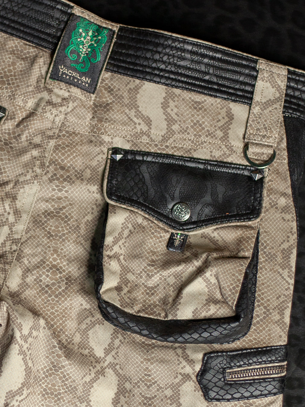 Flying Short Men / Twill Fake Leather Patches - KINGKOBRA -BOA