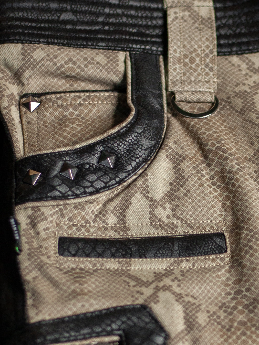 Flying Short Men / Twill Fake Leather Patches - KINGKOBRA -BOA