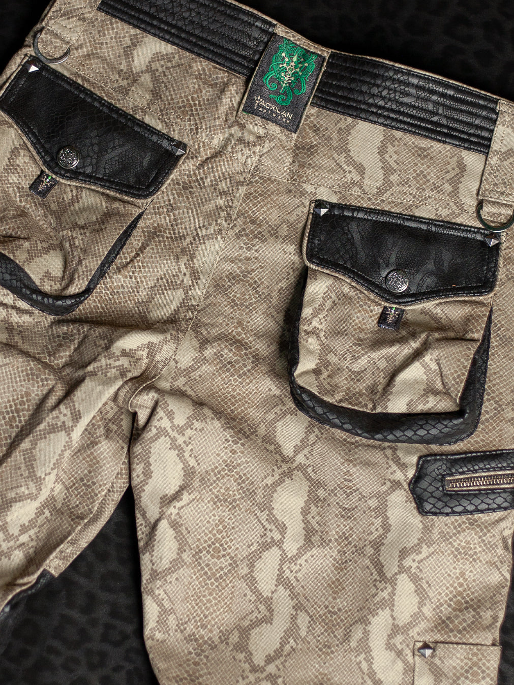 Flying Short Men / Twill Fake Leather Patches - KINGKOBRA -BOA