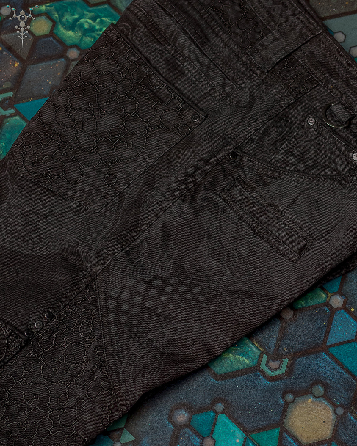 Flying Short / Laser Print Digital Embroidery Stonewashed - Black IKARO DRAGONS
