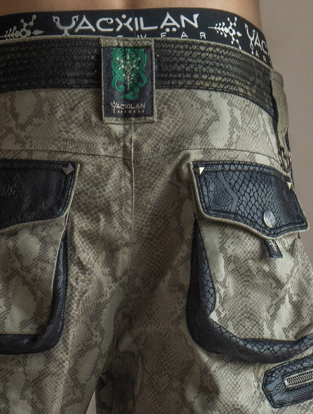 Flying Short Men / Twill Fake Leather Patches - KINGKOBRA -BOA