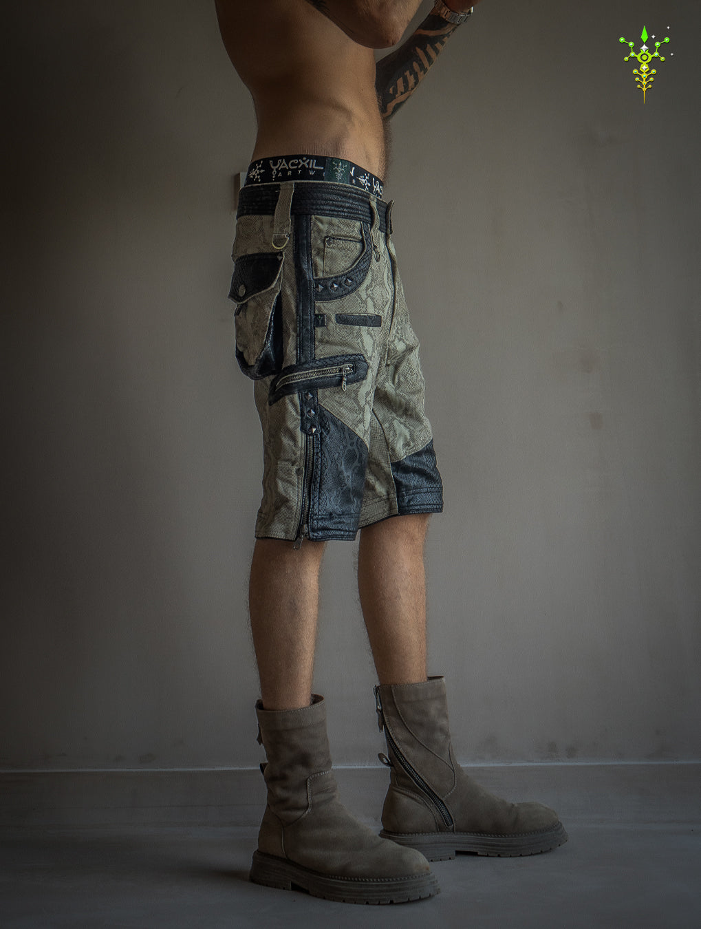 Flying Short Men / Twill Fake Leather Patches - KINGKOBRA -BOA
