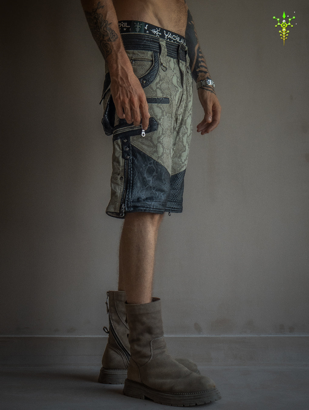 Flying Short Men / Twill Fake Leather Patches - KINGKOBRA -BOA