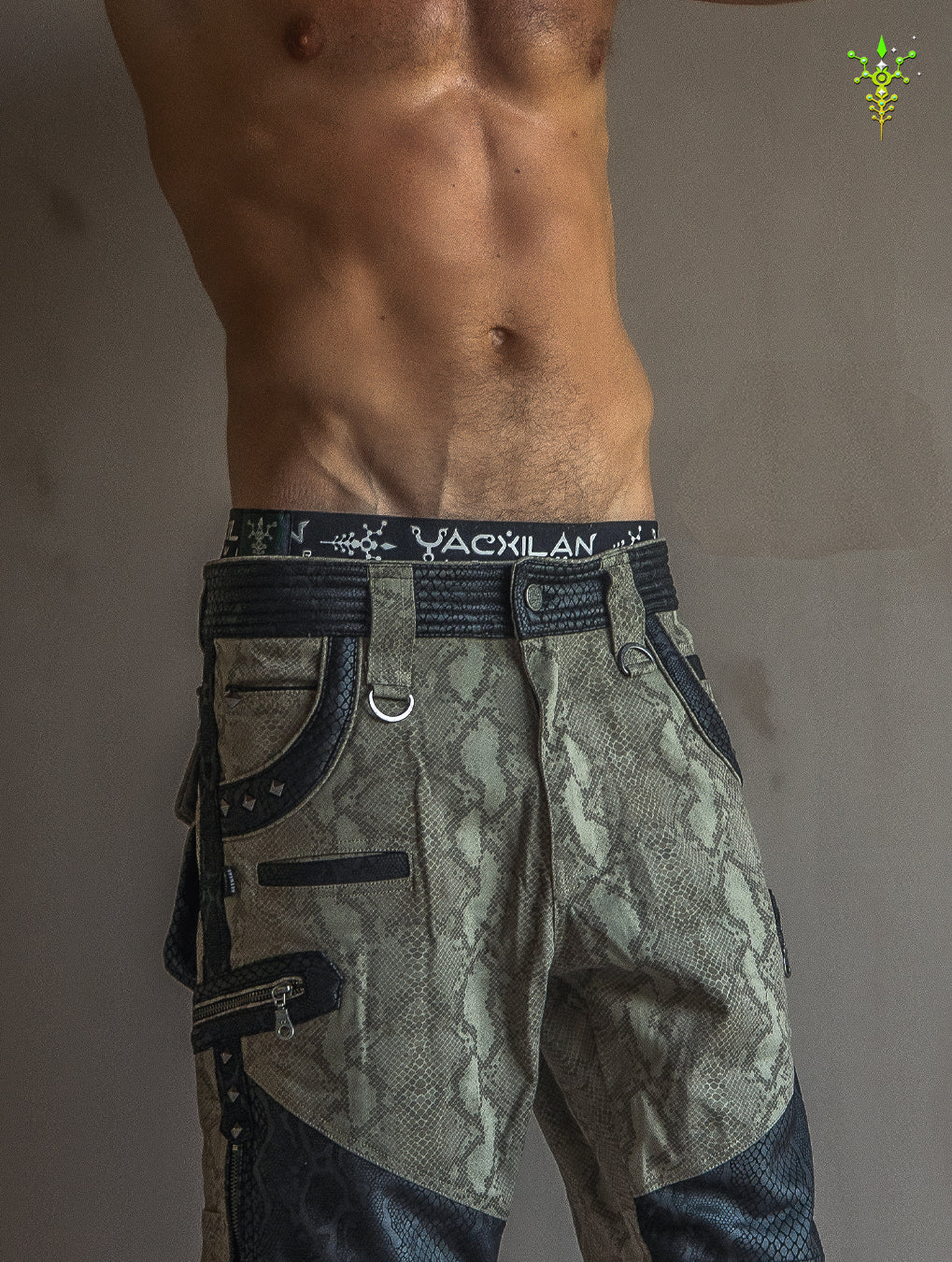 Flying Short Men / Twill Fake Leather Patches - KINGKOBRA -BOA