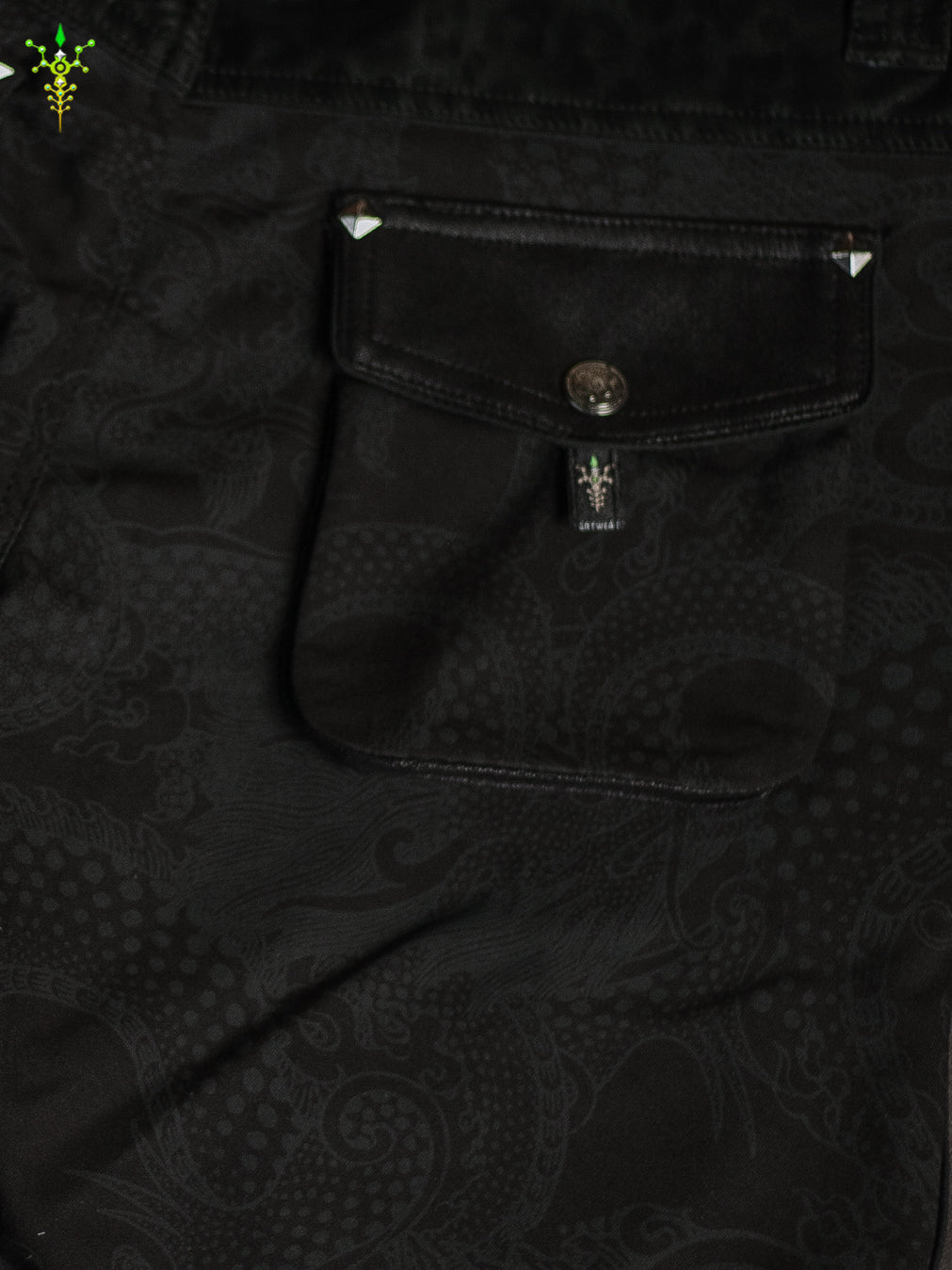 Flying Short Men / TR Fake Leather Patches - BLAK DRAGONS Leopard