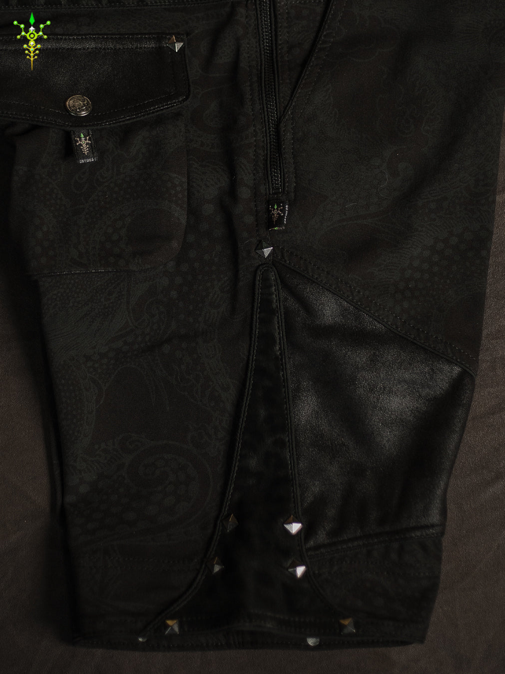 Flying Short Men / TR Fake Leather Patches - BLAK DRAGONS Leopard