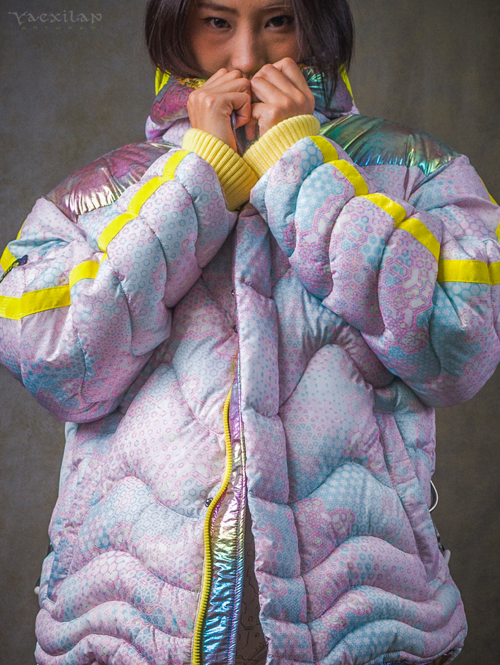 Down Jacket Woman & Pakpak / Nylon (Glow in the Dark) - GALACTIK NIRVANA