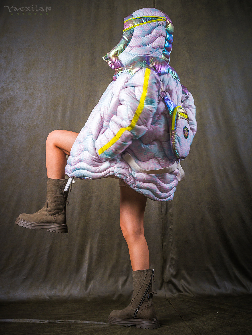 Down Jacket Woman & Pakpak / Nylon (Glow in the Dark) - GALACTIK NIRVANA