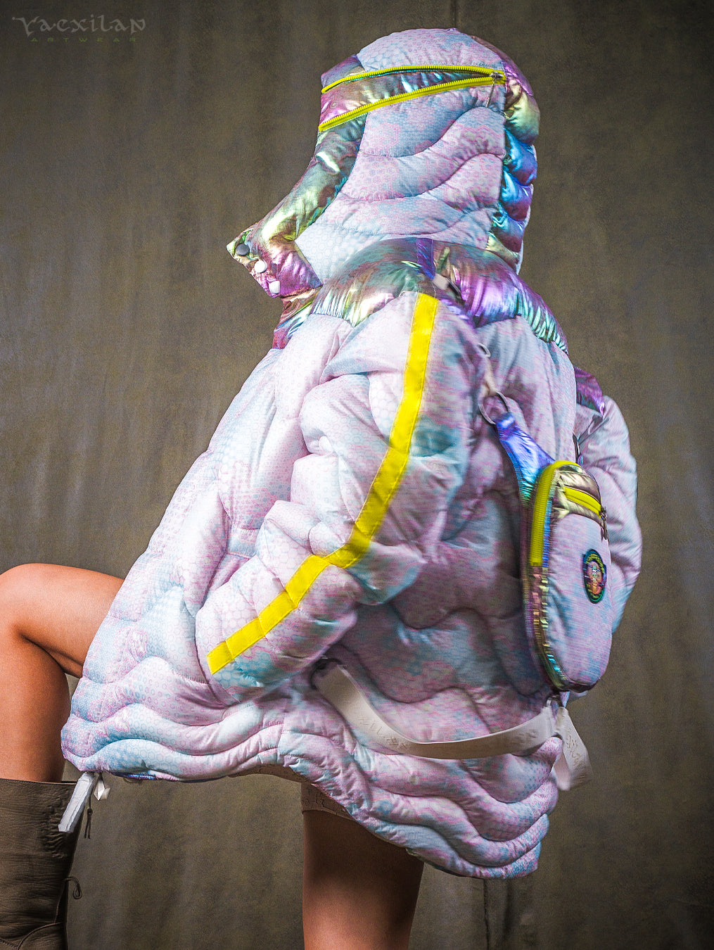 Down Jacket Woman & Pakpak / Nylon (Glow in the Dark) - GALACTIK NIRVANA