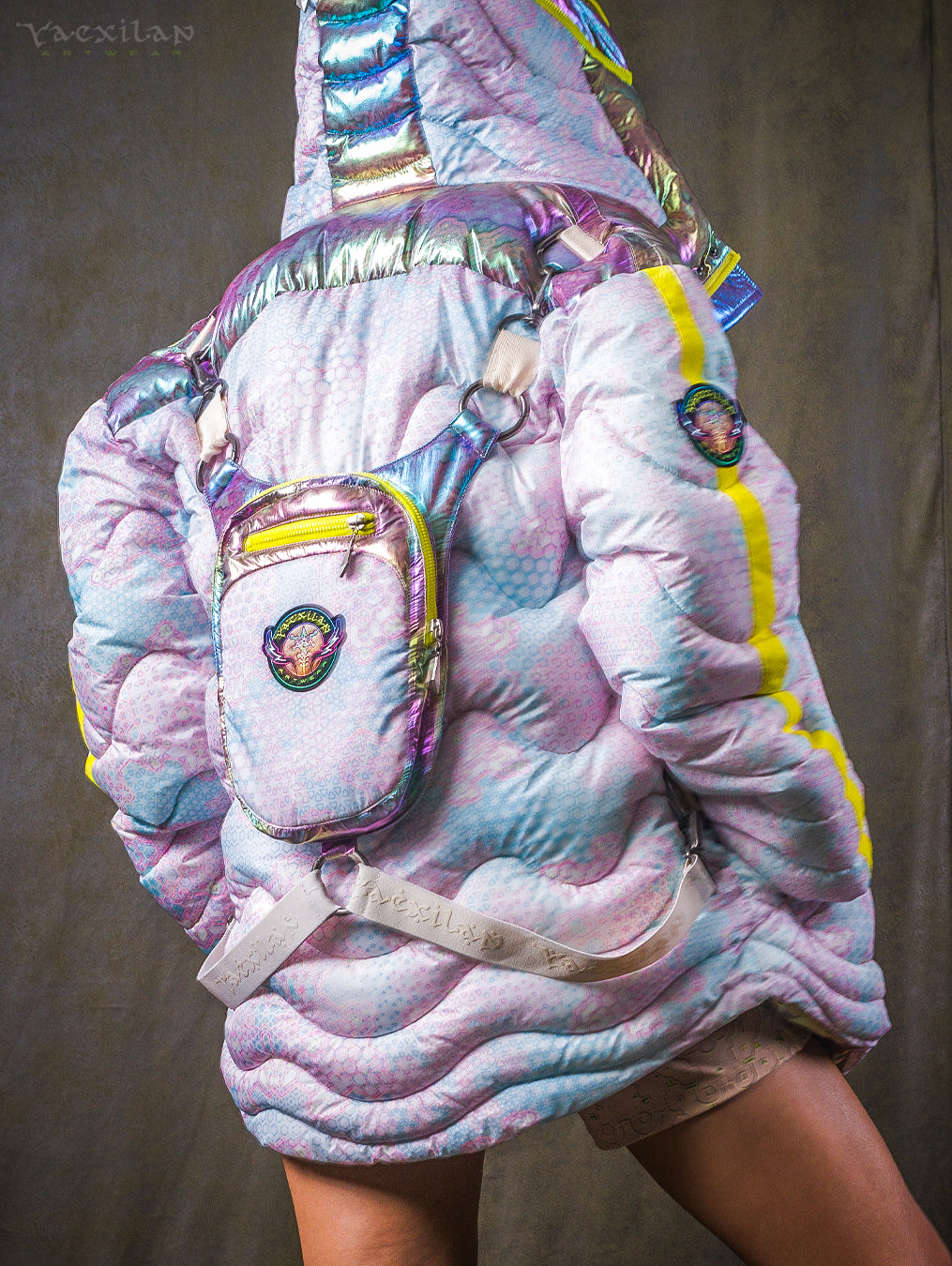 Down Jacket Woman & Pakpak / Nylon (Glow in the Dark) - GALACTIK NIRVANA