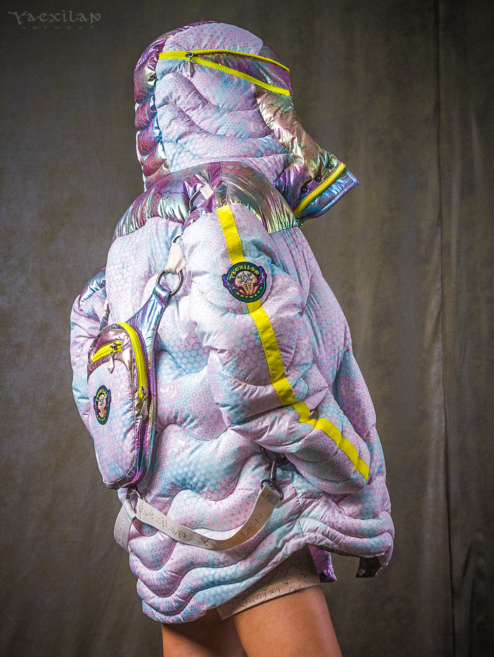 Down Jacket Woman & Pakpak / Nylon (Glow in the Dark) - GALACTIK NIRVANA