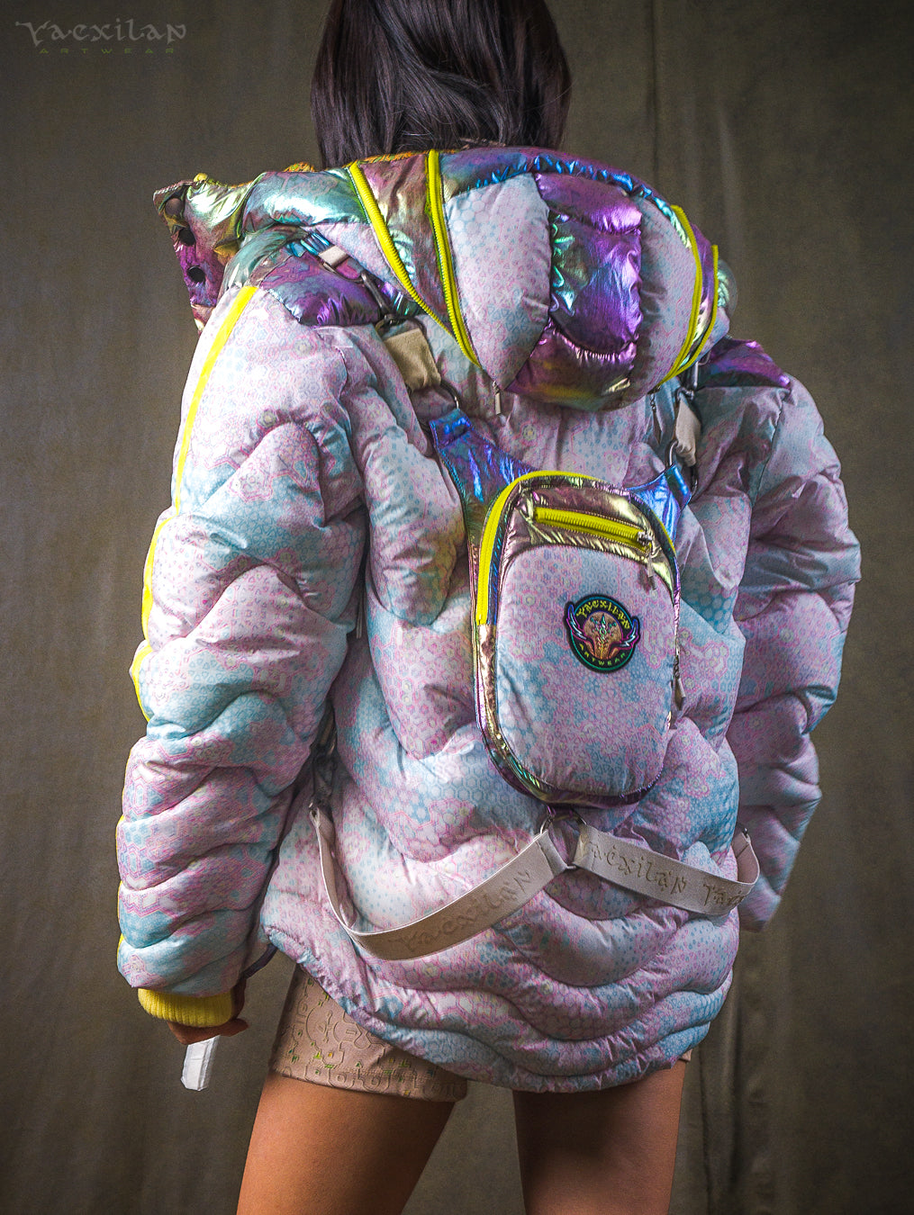 Down Jacket Woman & Pakpak / Nylon (Glow in the Dark) - GALACTIK NIRVANA