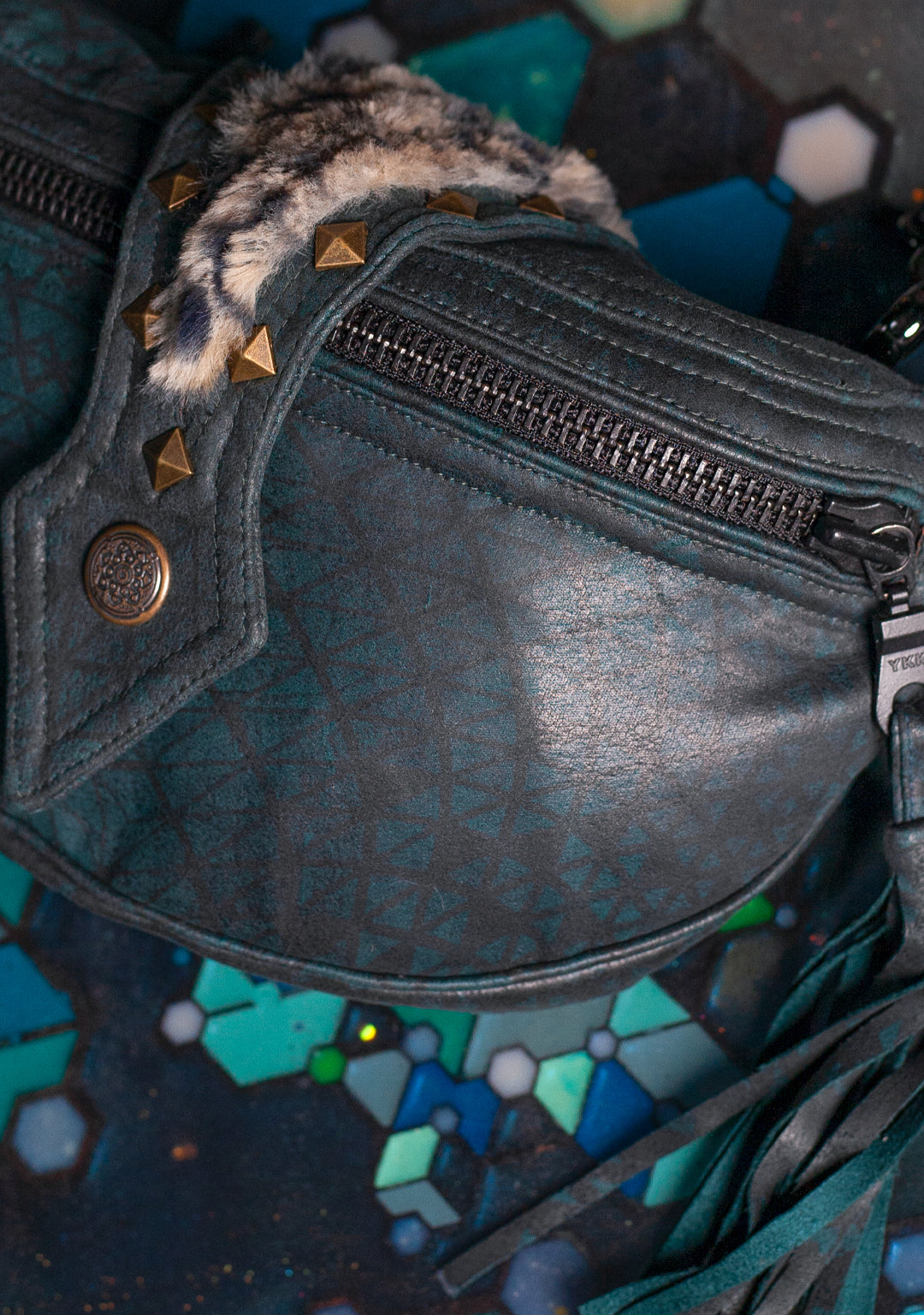 Hand Bag / Fake Leather Leopard Fur - Bottlegreen DESINTEGRATION