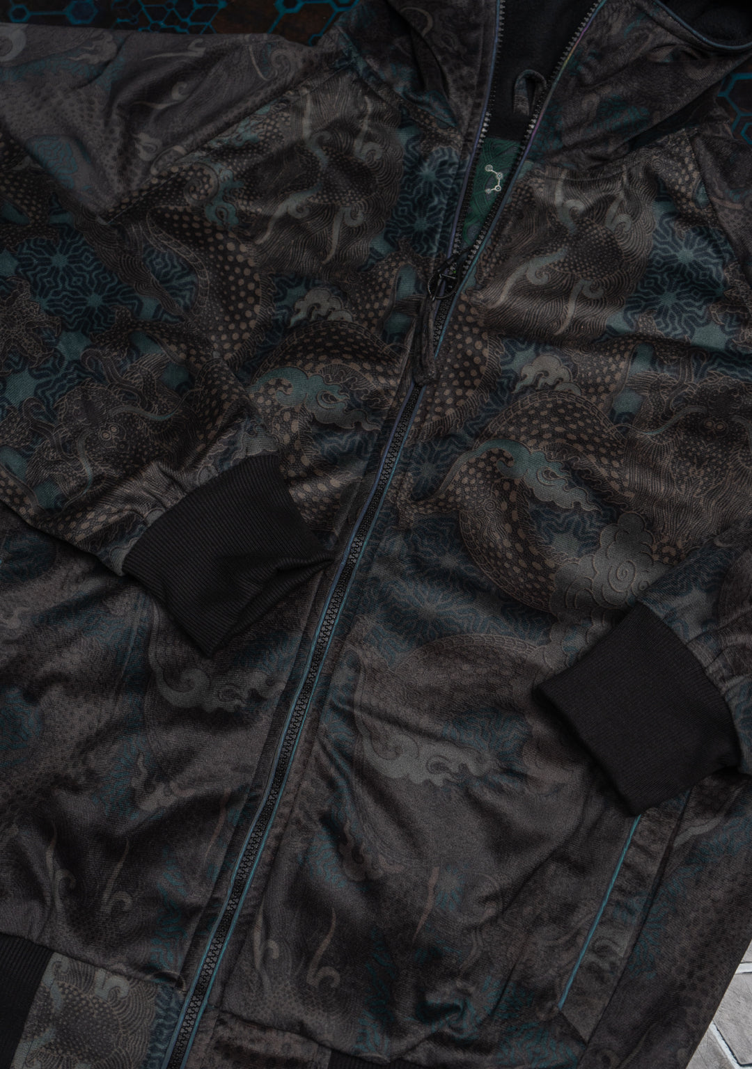 New Hoodie Men / Velvet Fawn - DRAGONS