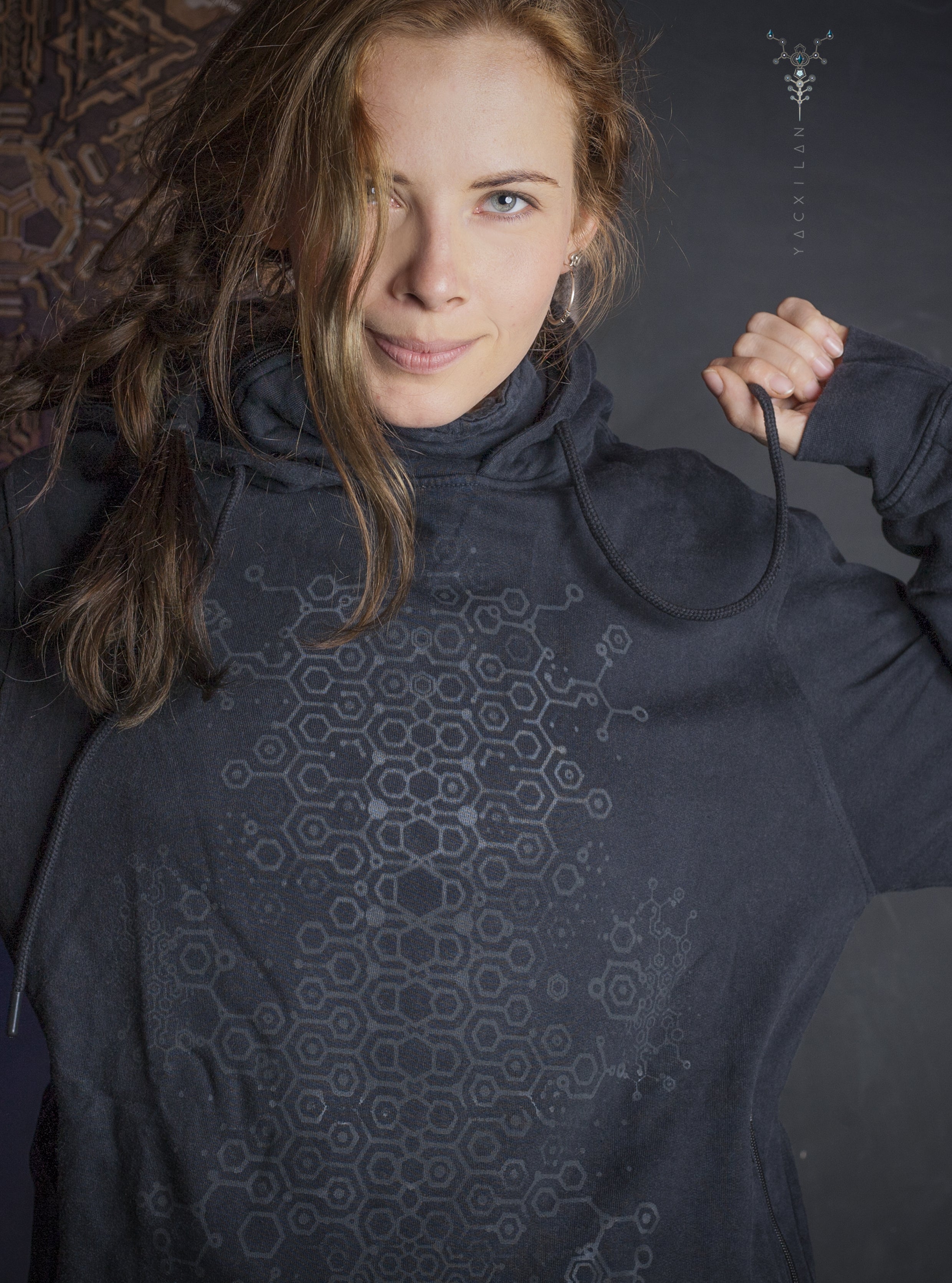 Hoodie Pullover / Cotton Fleece - Black KAMBOZII