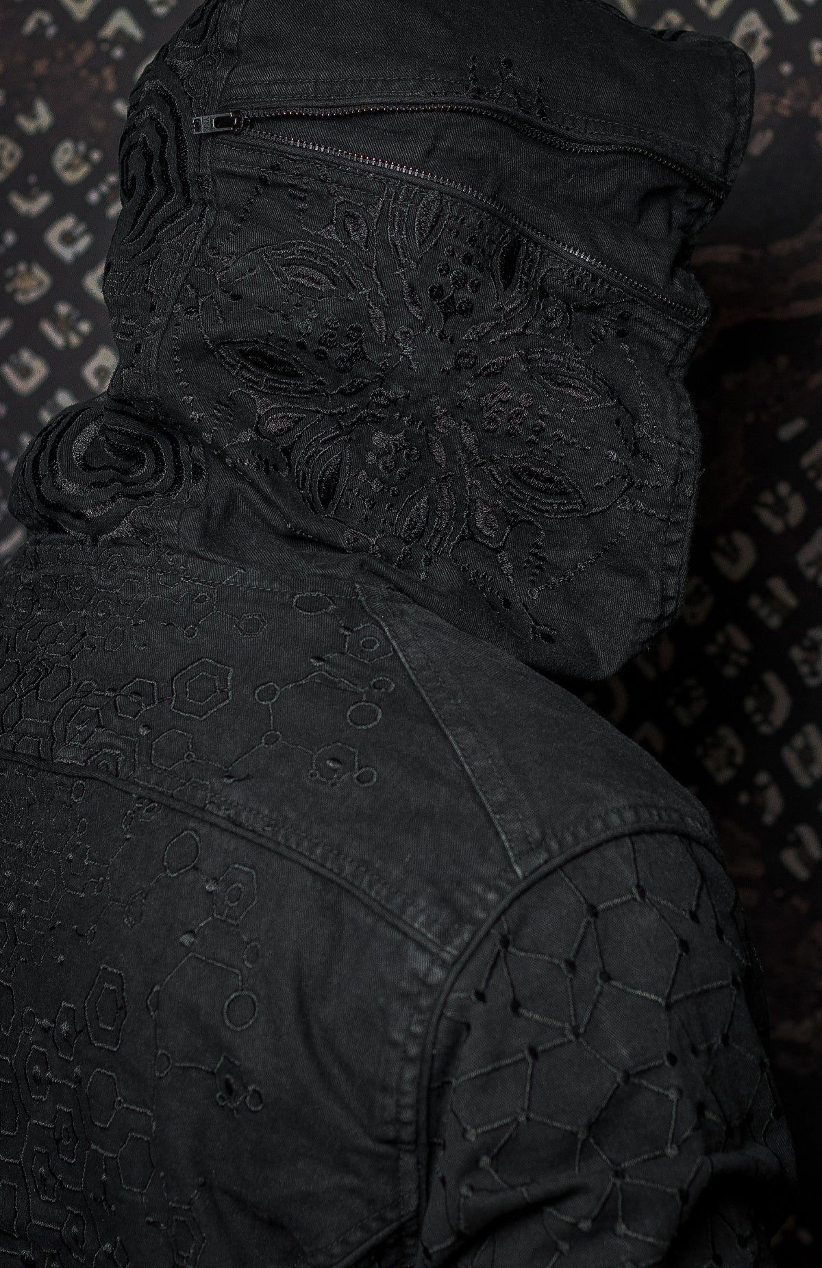 Jacket / Denim Stretchy Digital Embroidery Stonewashed - KAMBOZII PENTA