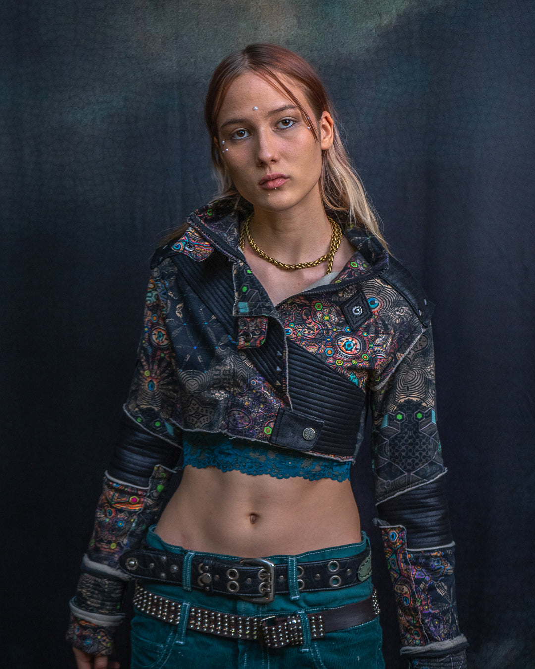 Neotokyo Punk Crop Jacket Woman / French Teri Fake Leather Patch - PSYCHEDELIKA GALACTIKA