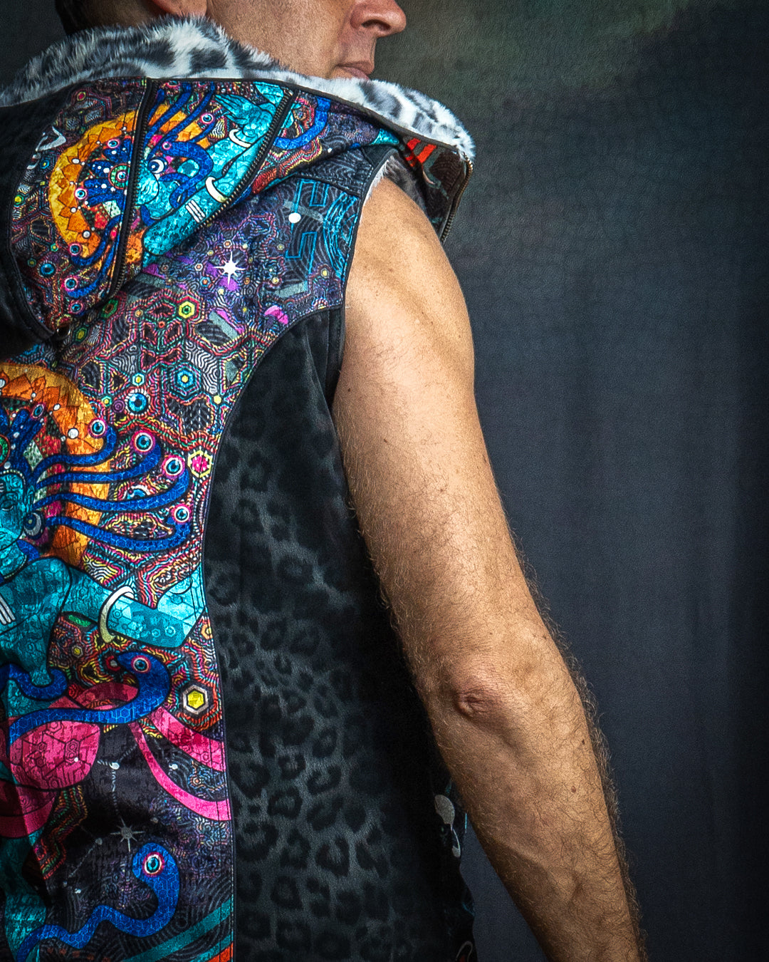 Sleeveless Jacket Men  / Satin Fake Leather Ultra Fur - NATARAJ White Leopard