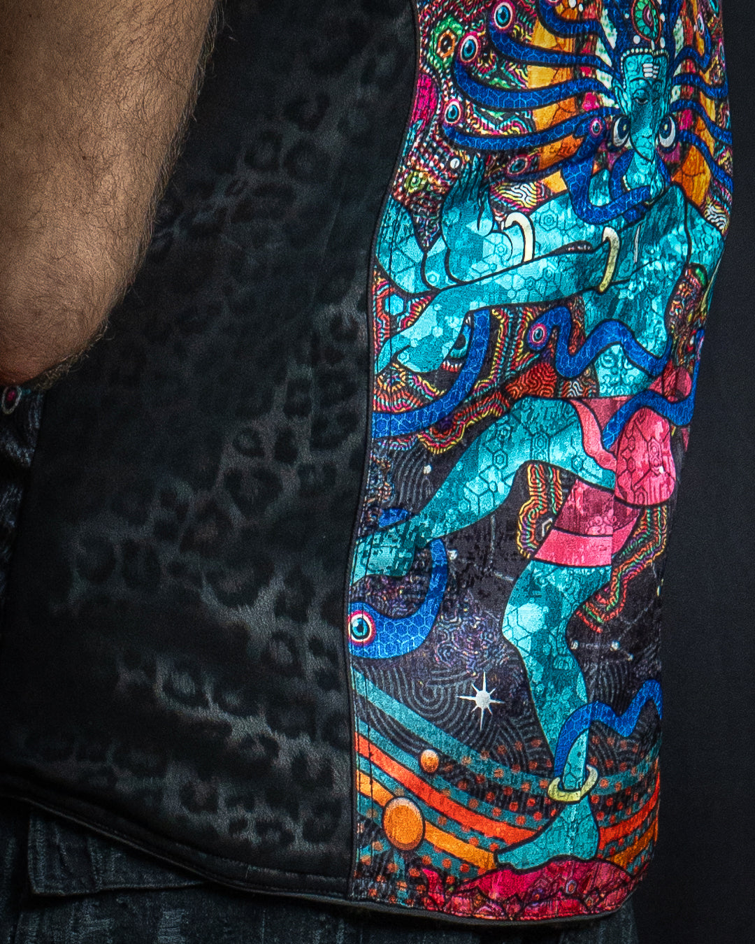 Sleeveless Jacket Men  / Satin Fake Leather Ultra Fur - NATARAJ White Leopard