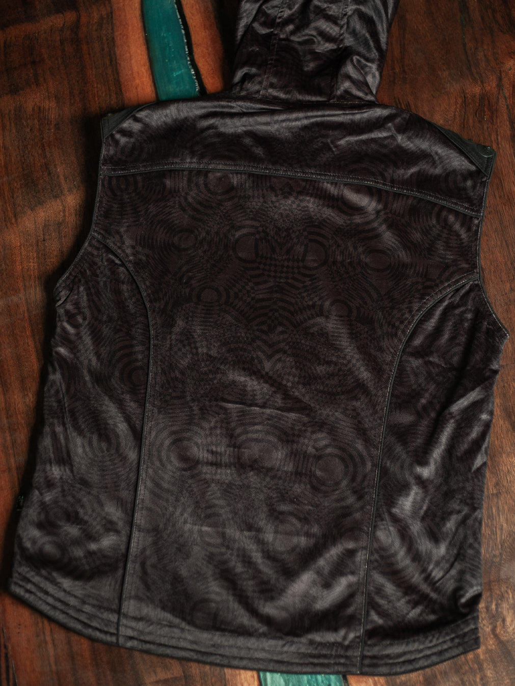 Sleeveless Jacket Men / Velvet Fawn - WIERD NOIZES