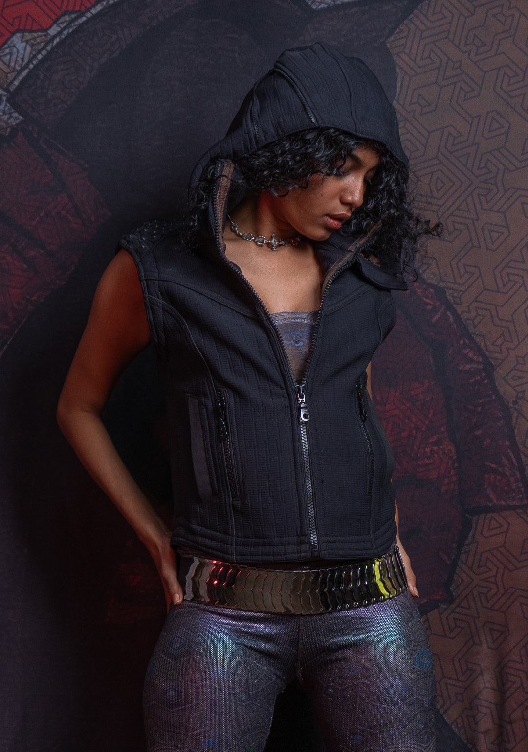 Hooded Sleeveless Jacket Woman / Alien High Tech - DARK ASH DRAGONS