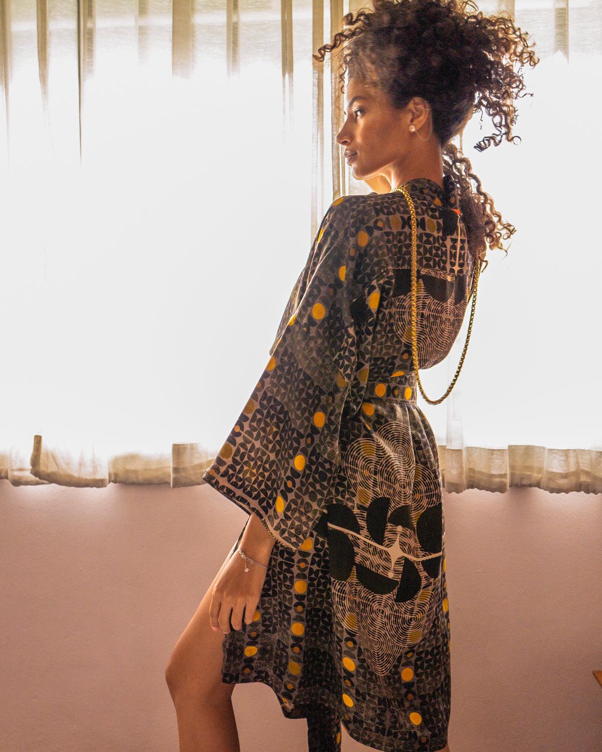 Japanese Kimono / Classic Chinese SILK - KINGCACAO Plain - Yacxilan Artwear