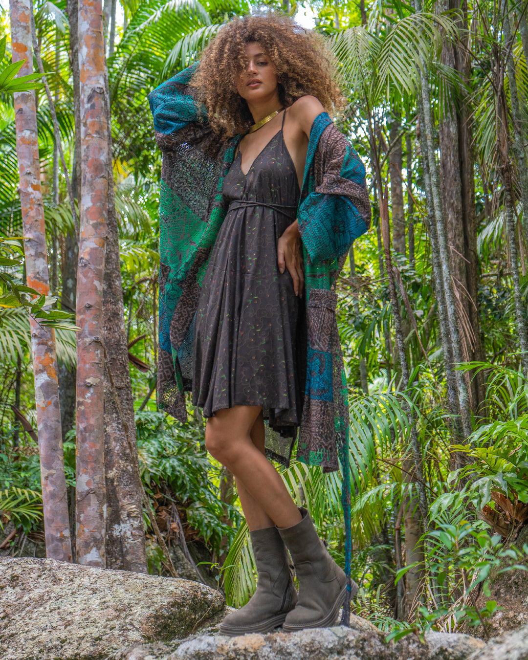 Classic Kimono / Lace - JADEMAYANS