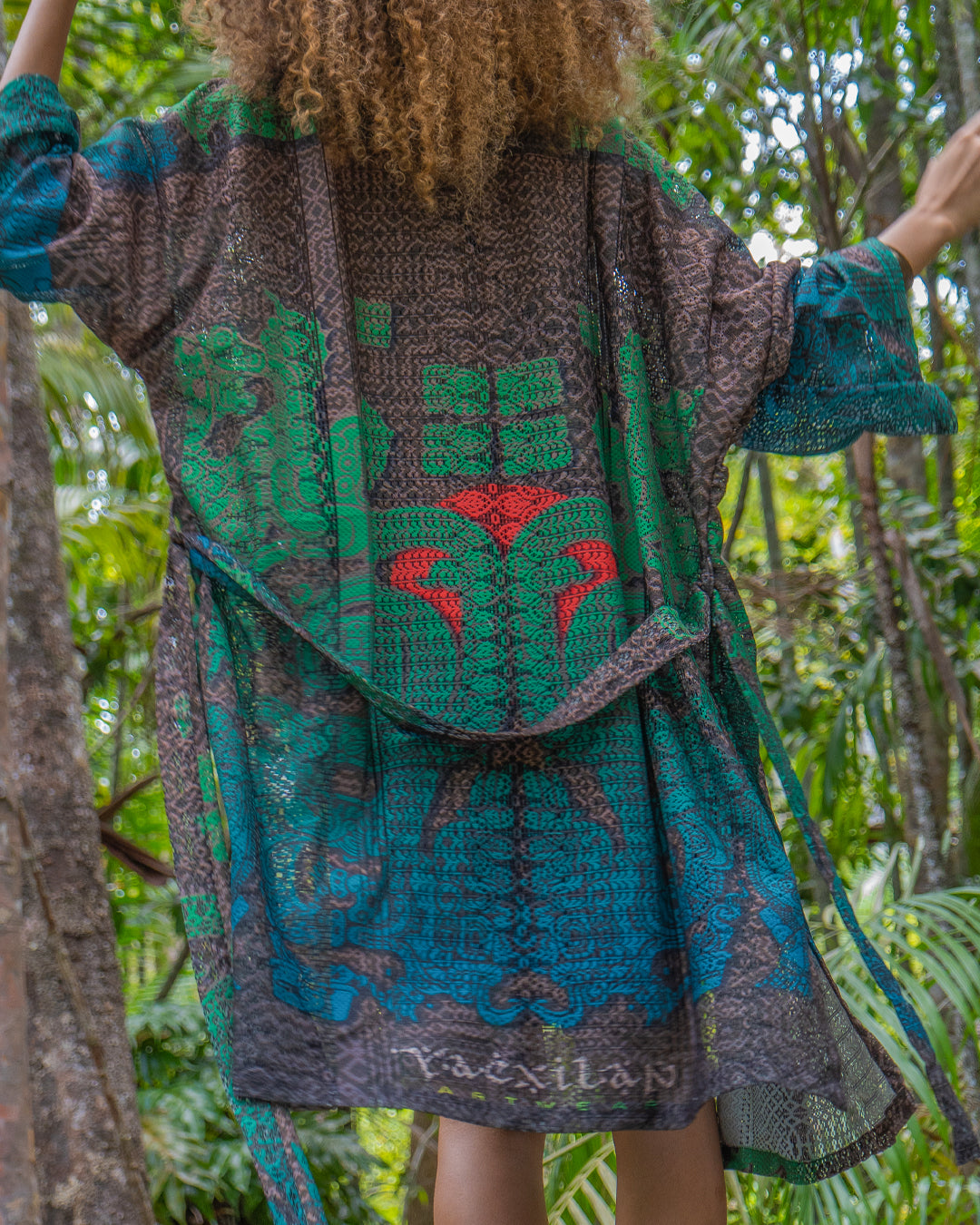 Classic Kimono / Lace - JADEMAYANS